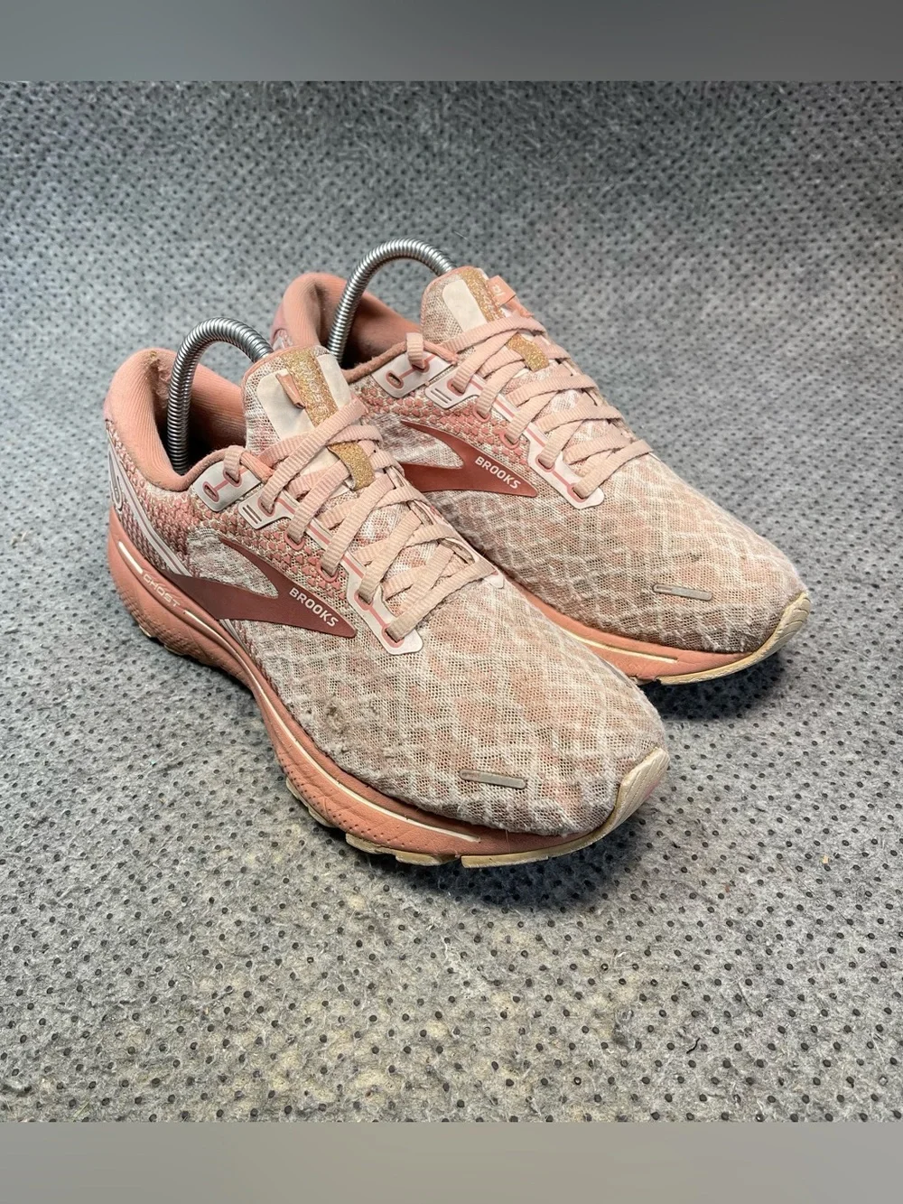 Brooks Ghost 14 Pink Running Shoes Size 9 Women’s